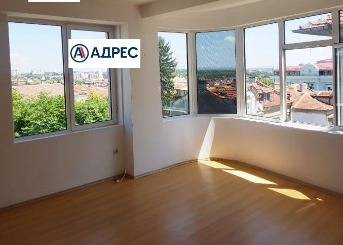 Da affittare  Ufficio Shumen , Tsentar , 70 mq | 28861048