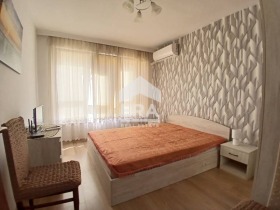 1 quarto Centar, Varna 11