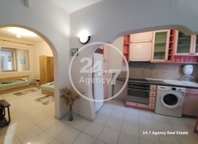 2 camere da letto Tsentar, Varna 8