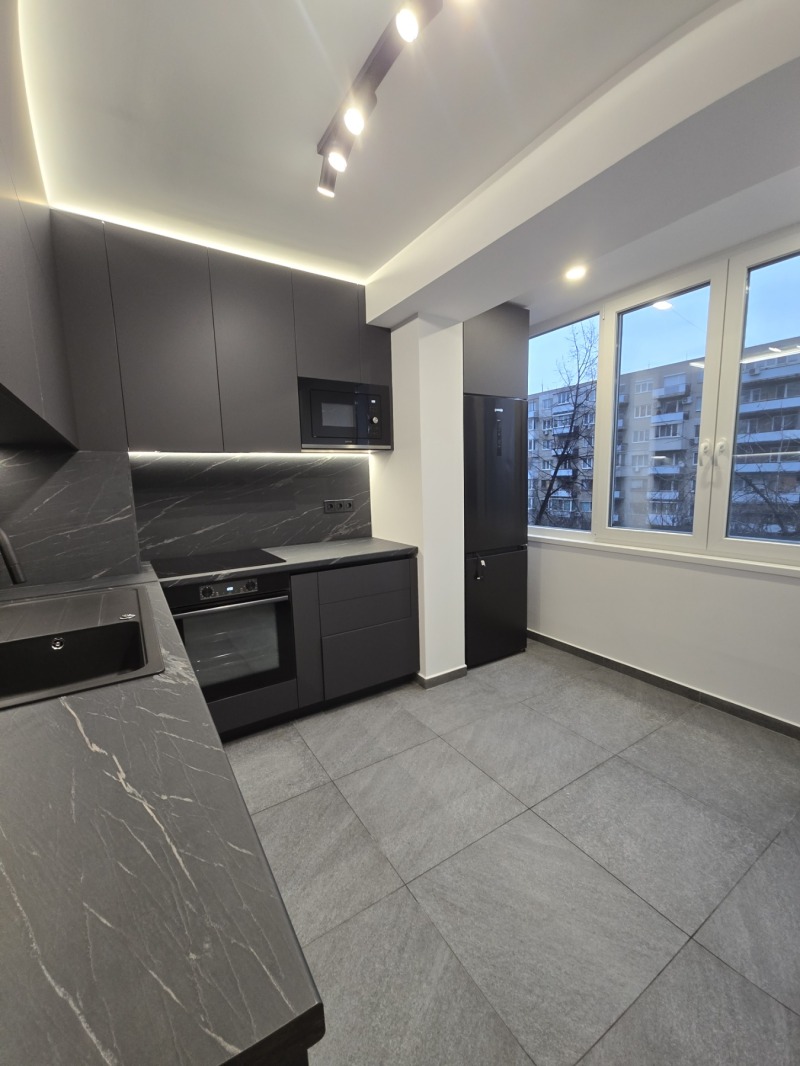 Дава под наем 4-СТАЕН, гр. София, Стрелбище, снимка 8 - Апартаменти - 52719776