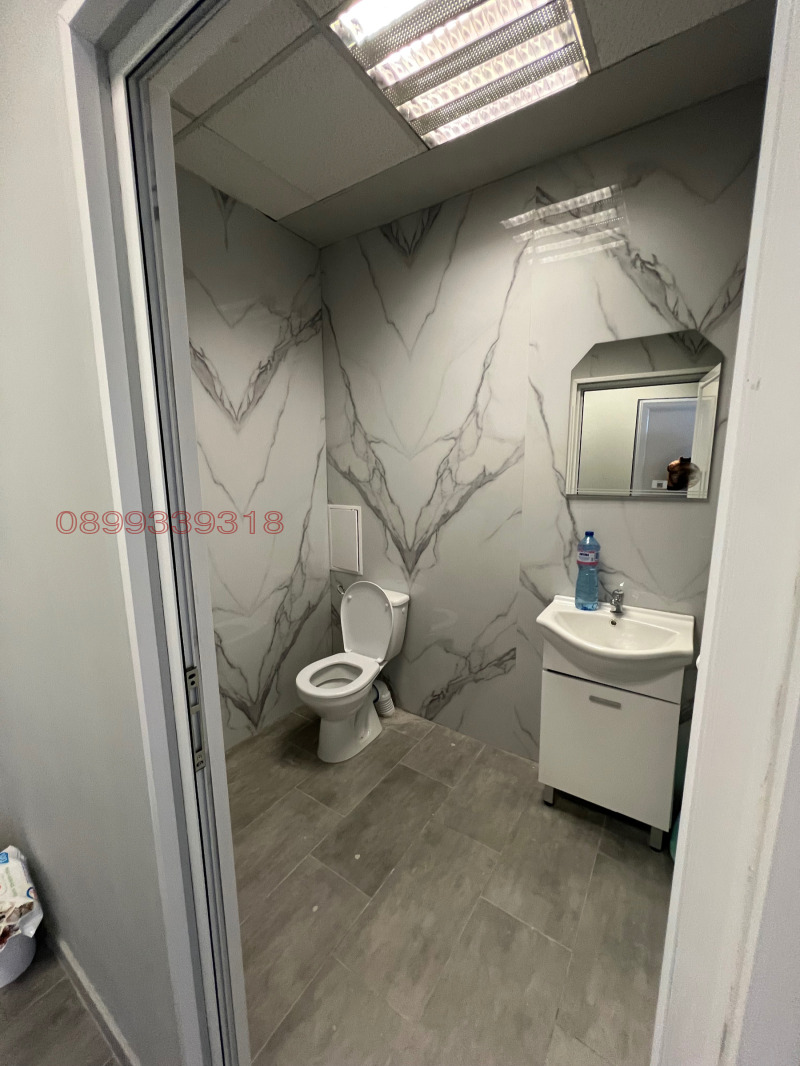 Дава под наем МАГАЗИН, гр. Пловдив, Христо Смирненски, снимка 3 - Магазини - 53016714