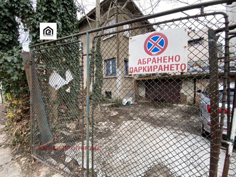 Дава под наем ГАРАЖ, ПАРКОМЯСТО, гр. София, Медицинска академия, снимка 4 - Гаражи и паркоместа - 52150643