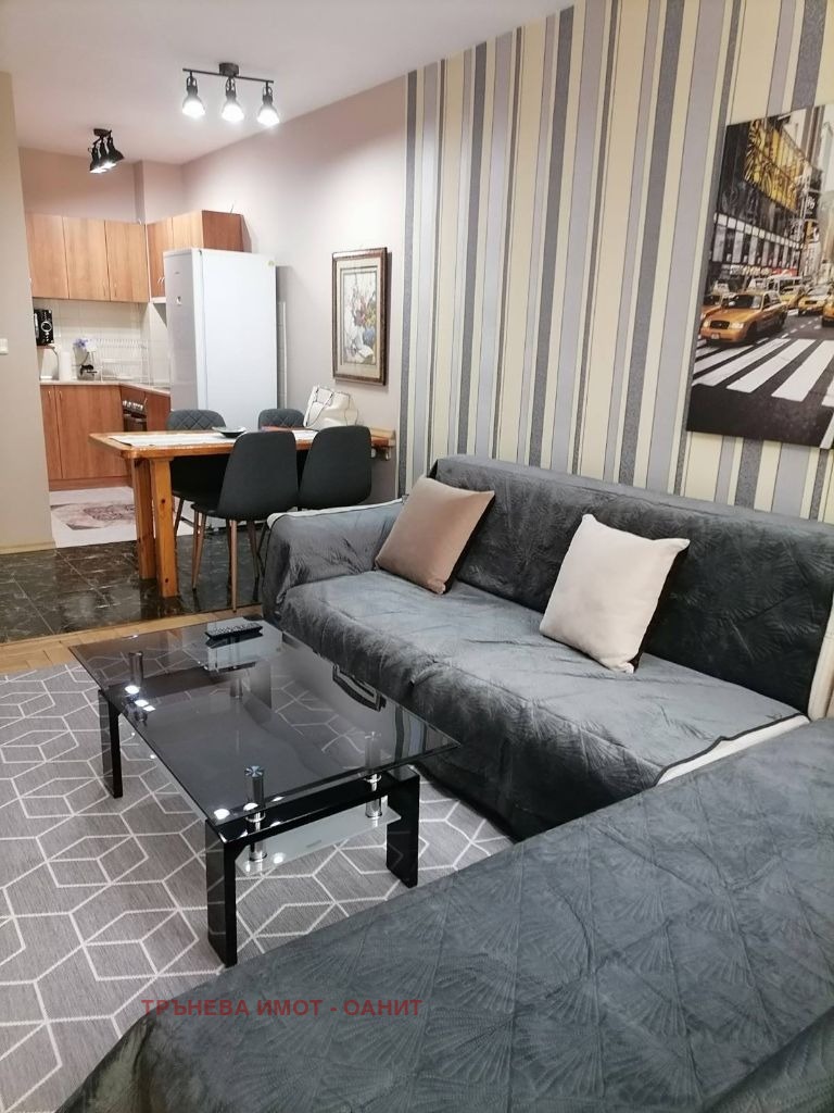 Vuokrattavana  1 makuuhuone Sofia , Meditsinska akademija , 65 neliömetriä | 63375114