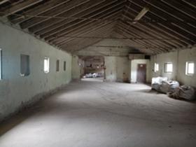 Промишлени помещения под наем в град Русе, Сарая - изображение 1 