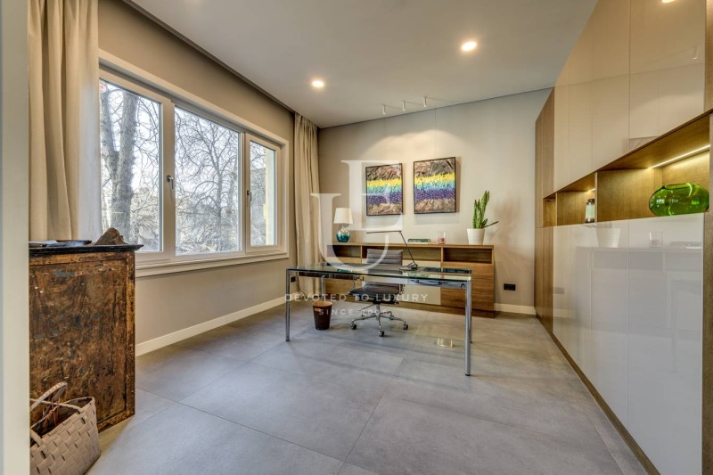 Zu vermieten  3 Schlafzimmer Sofia , Zentar , 150 qm | 56146427 - Bild [16]