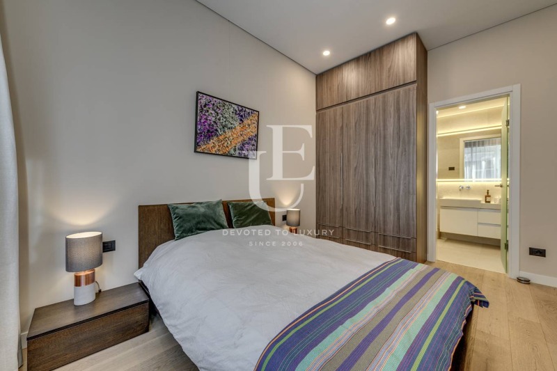 Zu vermieten  3 Schlafzimmer Sofia , Zentar , 150 qm | 56146427 - Bild [11]