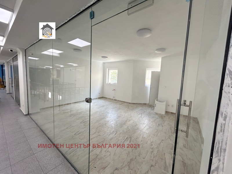 Издаје се  Канцеларија Софија , Центар , 35 м2 | 32313012 - слика [2]