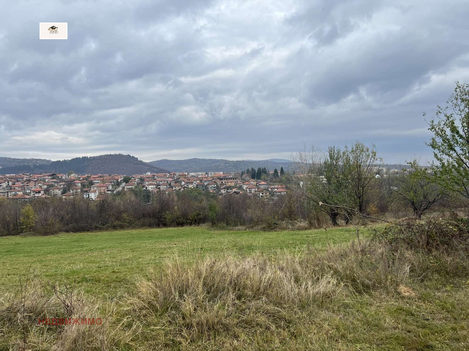 Дава под наем МЯСТО, гр. Берковица, област Монтана, снимка 5 - Парцели - 53860268