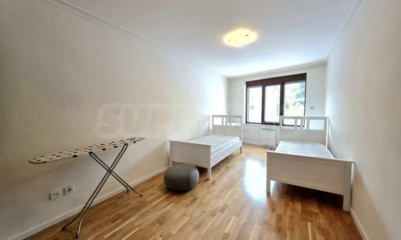 Zu vermieten  3 Schlafzimmer Sofia , Zentar , 170 qm | 91773502 - Bild [12]