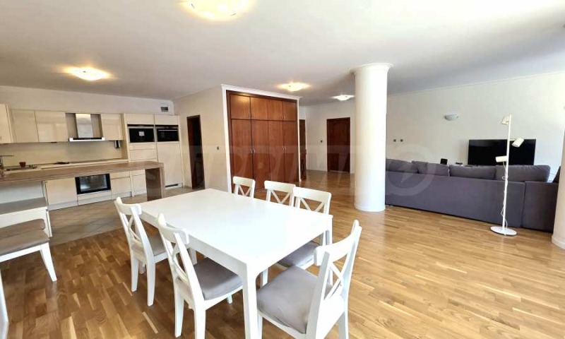 Zu vermieten  3 Schlafzimmer Sofia , Zentar , 170 qm | 91773502 - Bild [4]