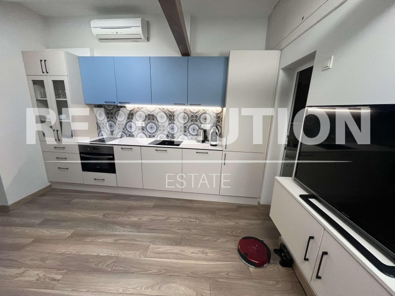 Te huur  1 slaapkamer Varna , Gratska machala , 80 m² | 31073036