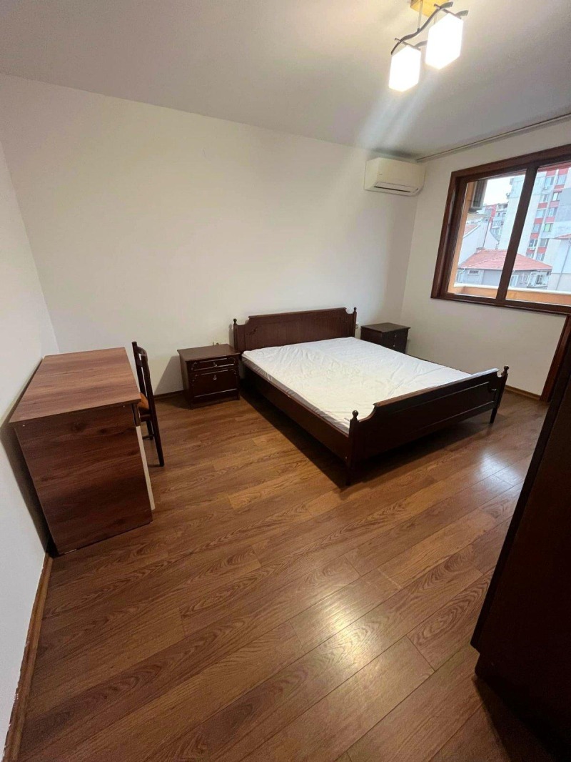 De inchiriat  3+ dormitor Plovdiv , Hristo Smirnensci , 120 mp | 18403847 - imagine [5]
