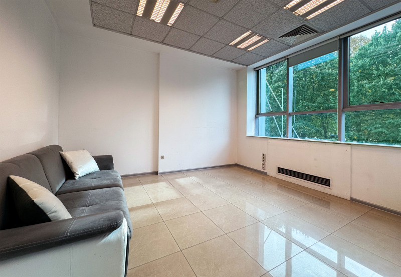 Zu vermieten  Büro Sofia , Strelbishte , 220 qm | 10830993 - Bild [10]