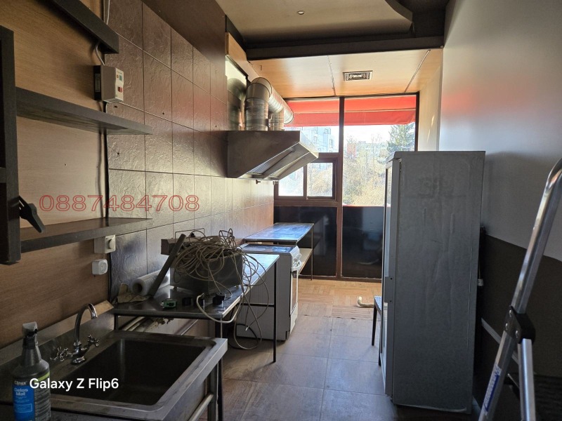 Издаје се  Бар; кафић Софија , Овча купел , 100 м2 | 22895139 - слика [3]