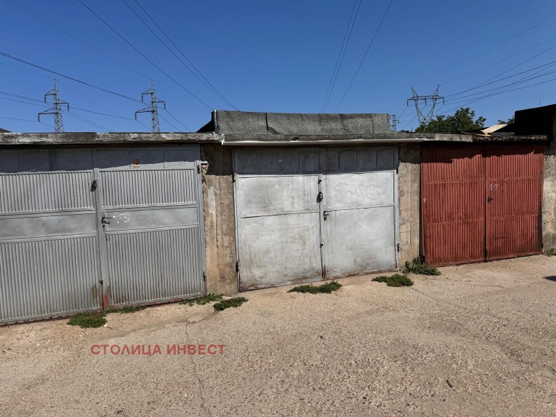 Дава под наем ГАРАЖ, ПАРКОМЯСТО, гр. Русе, Здравец Изток, снимка 3 - Гаражи и паркоместа - 53535014