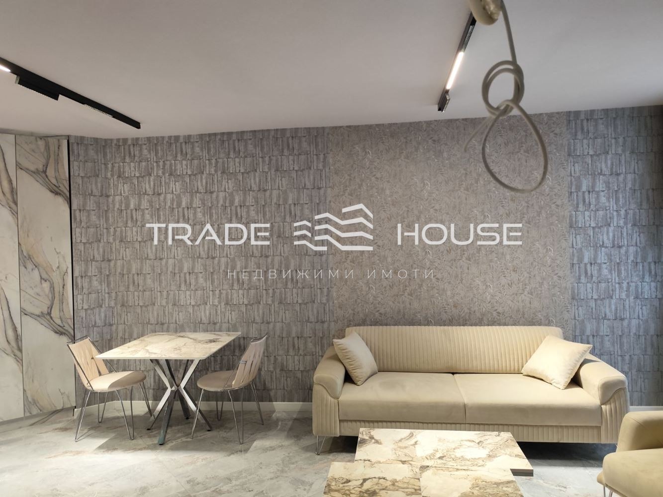 Дава под наем 2-СТАЕН, гр. Пловдив, Младежки Хълм, снимка 2 - Апартаменти - 53270430