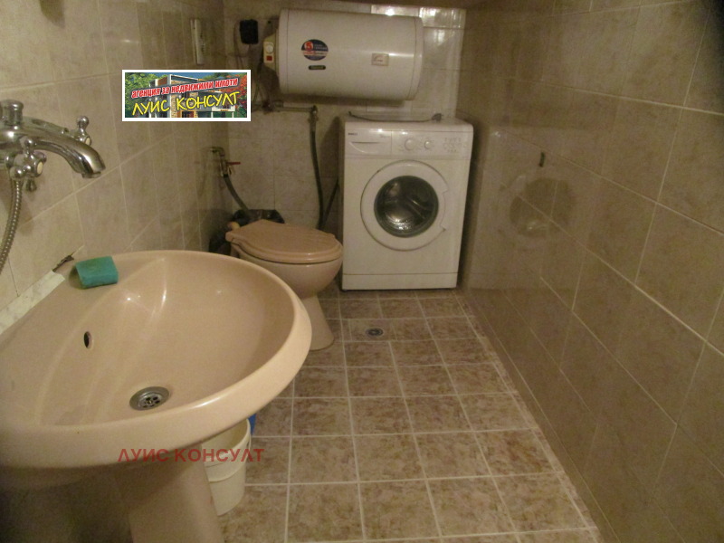 Дава под наем СТАЯ, гр. Монтана, Идеален център, снимка 8 - Стаи под наем - 53322555