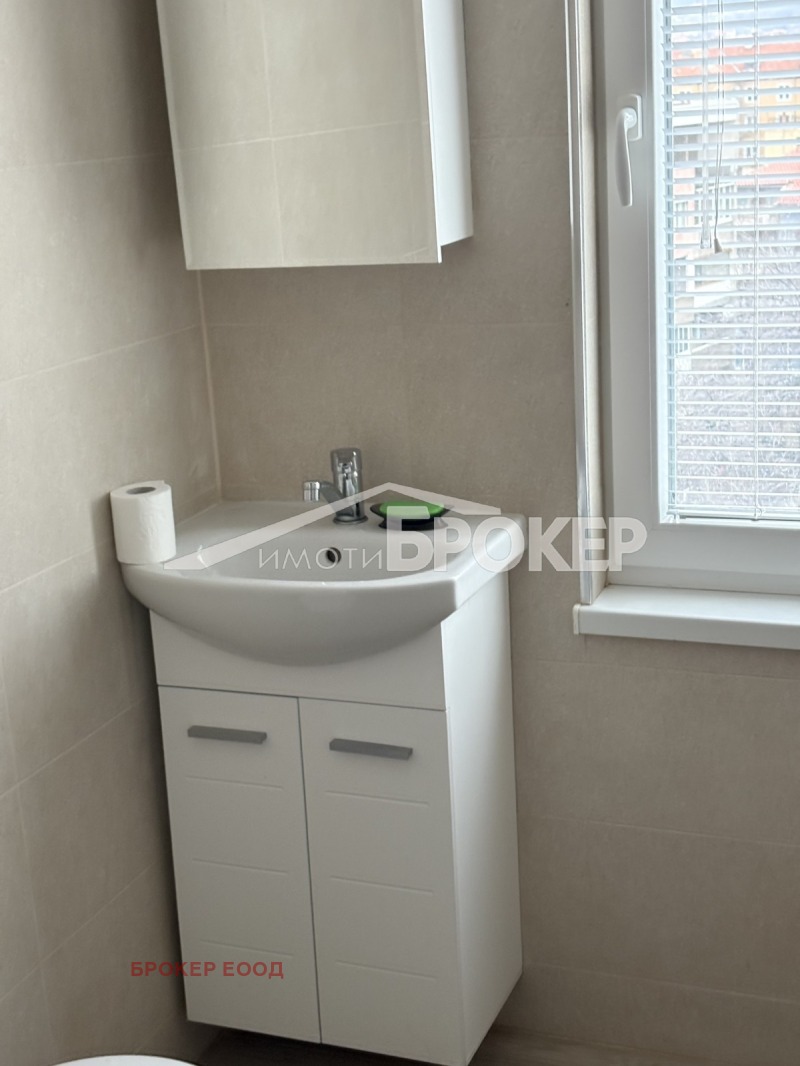 Дава под наем 1-СТАЕН, гр. Сливен, Център, снимка 4 - Апартаменти - 53531134