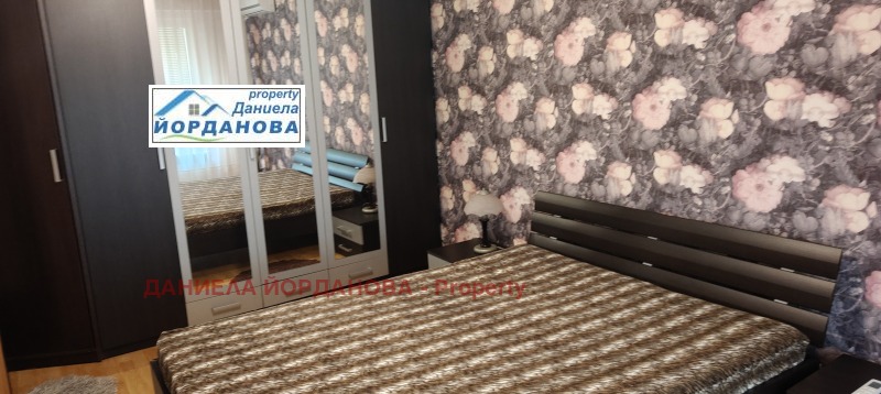 K pronájmu  Studio Ruse , Družba 3 , 40 m2 | 42791021 - obraz [4]