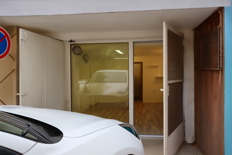 Para alugar  Escritório Sofia , Geo Milev , 28 m² | 42295164