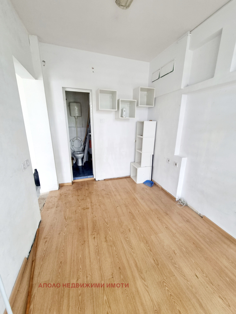 Kiralık  Mağaza Sofia , Centar , 40 metrekare | 29100383 - görüntü [3]