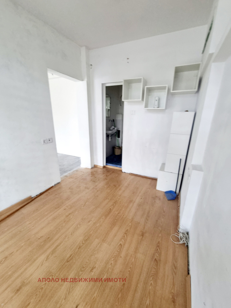 Kiralık  Mağaza Sofia , Centar , 40 metrekare | 29100383 - görüntü [4]