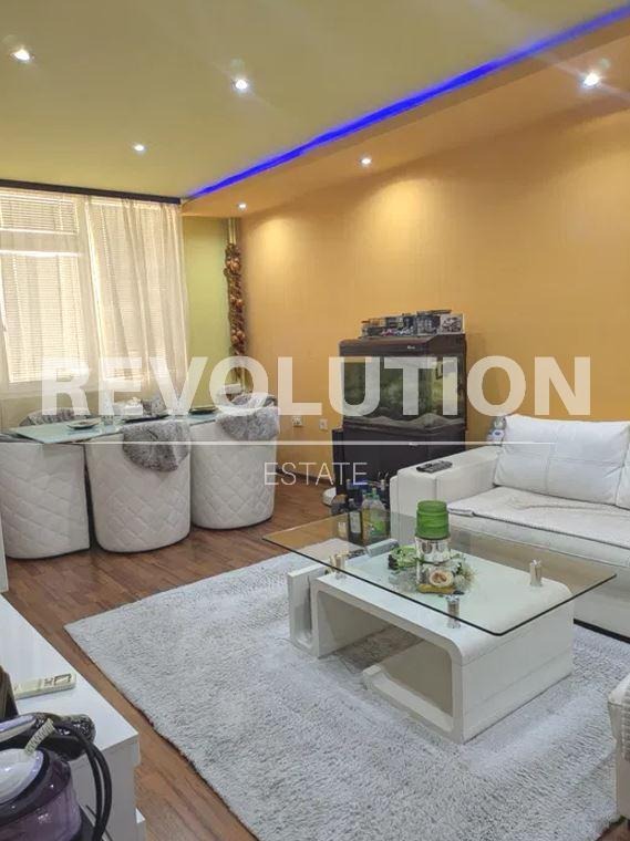 Te huur  2 slaapkamers Varna , Vazrazjdane 1 , 70 m² | 33323984