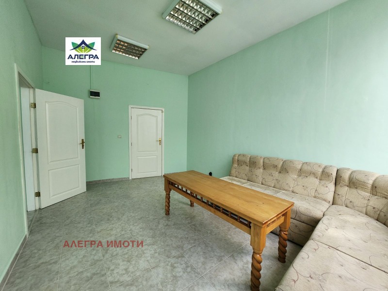 Para alugar  Escritório Pazardjik , Centar , 40 m² | 71290685