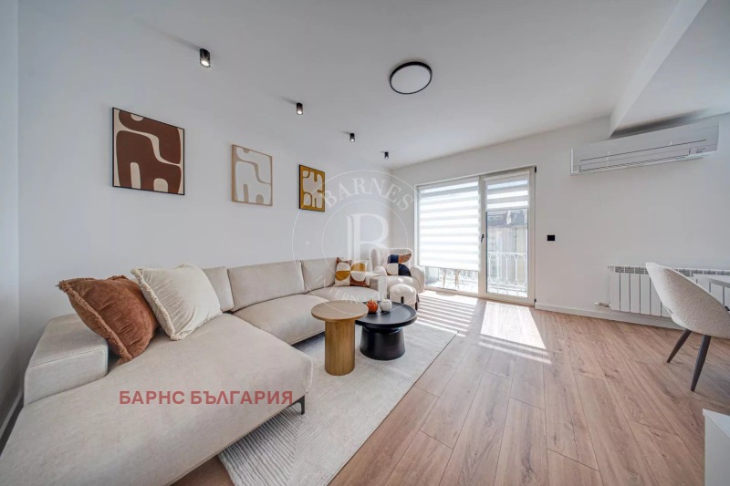 Дава под Наем 3-СТАЕН в град София, Център - 85 кв.м / 1 700 € » 3 324.91 лв., БАРНС БЪЛГАРИЯ