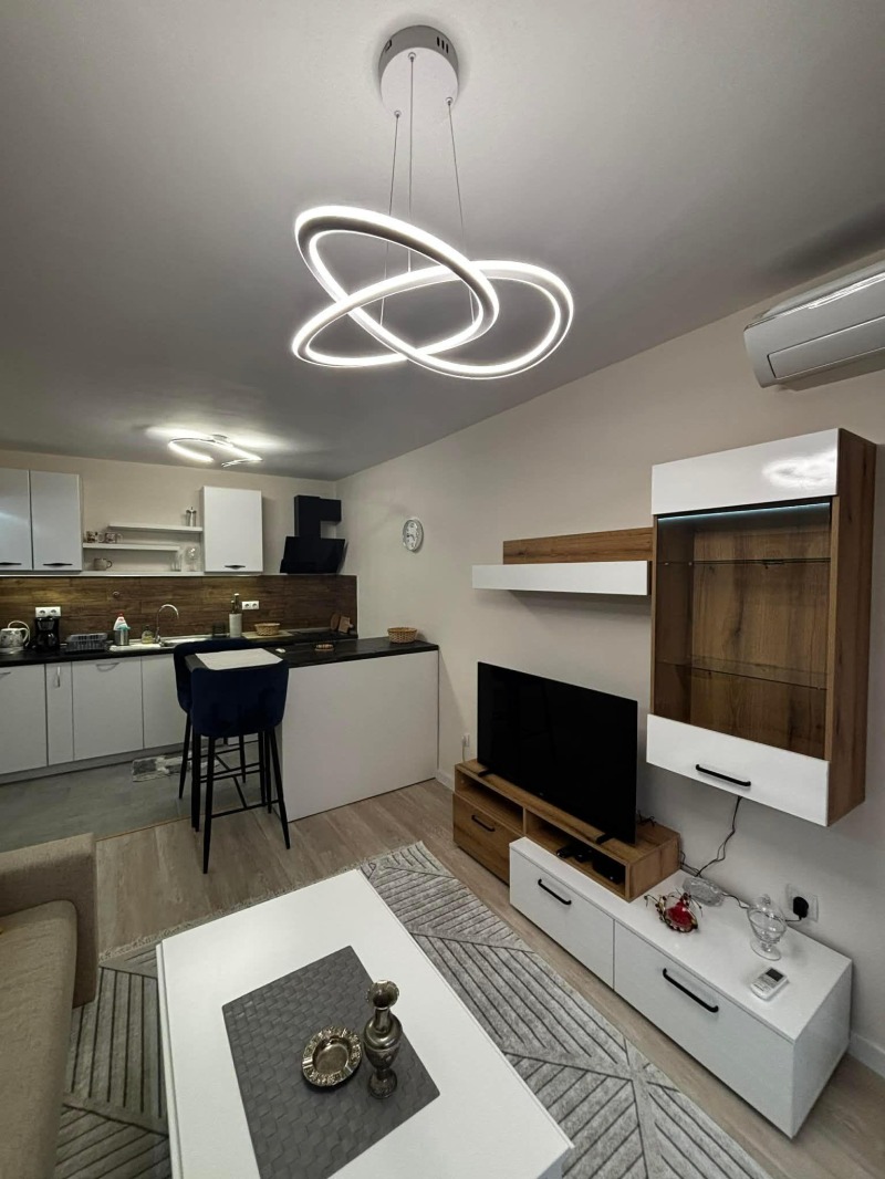 Дава под наем 2-СТАЕН, гр. София, Център