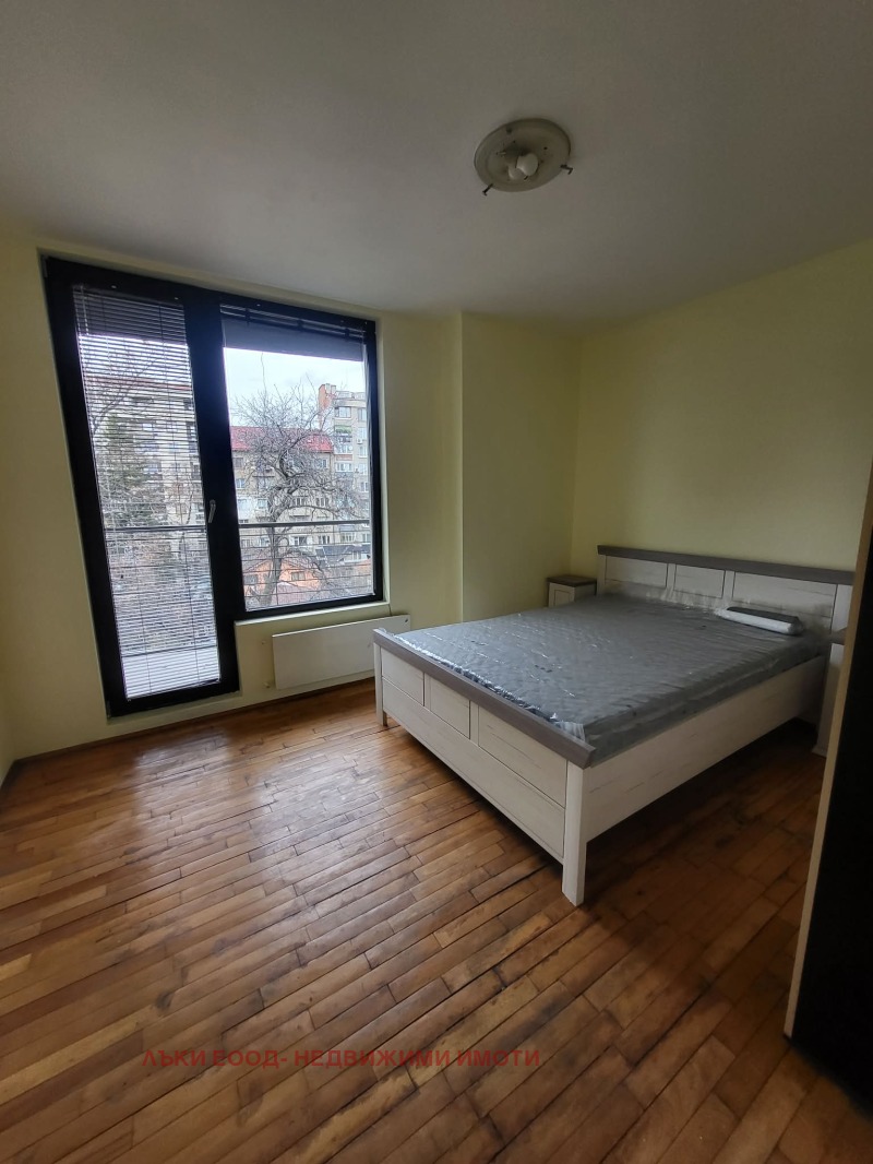 Дава под наем 3-СТАЕН, гр. София, Оборище, снимка 5 - Апартаменти - 53112154