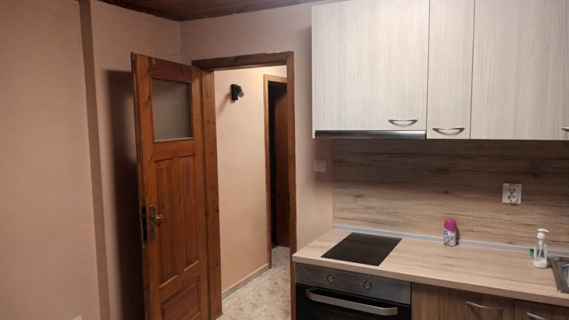 För uthyrning  Hus Golv Sofia , Dragalevci , 80 kvm | 66221563 - bild [6]