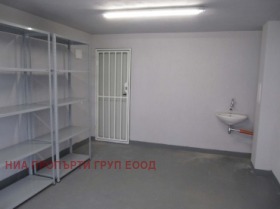 ГАРАЖ, ПАРКОМЯСТО, 17 m2