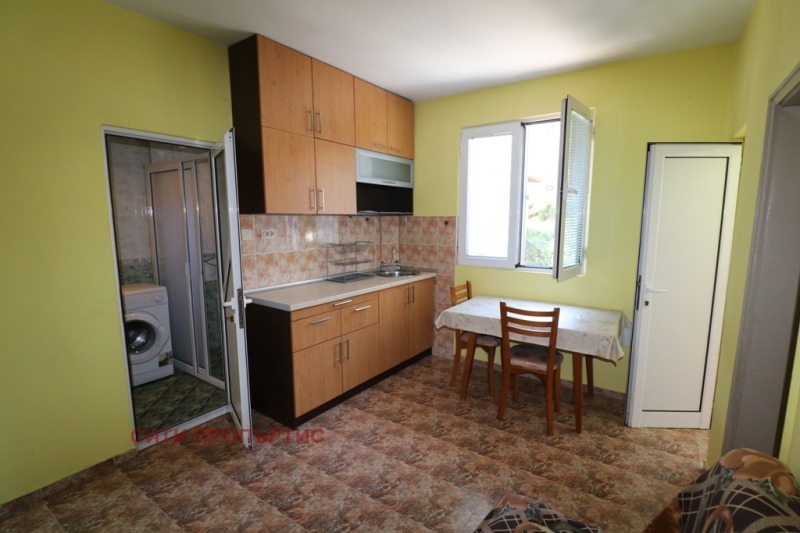 De inchiriat  1 dormitor Blagoevgrad , Șiroc țentâr , 50 mp | 24790838