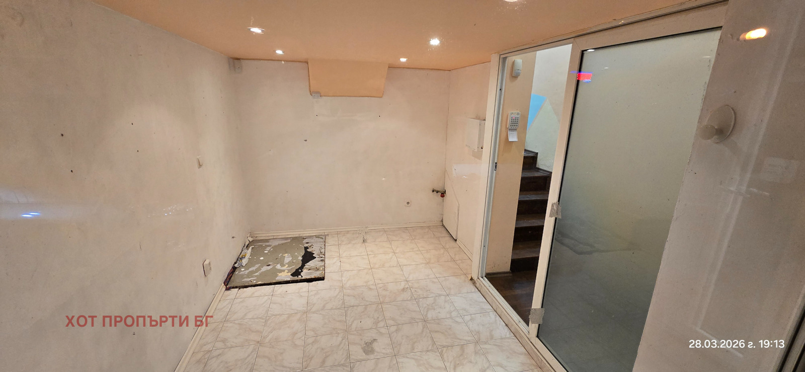 Дава под наем МАГАЗИН, гр. Варна, Център, снимка 13 - Магазини - 53229334