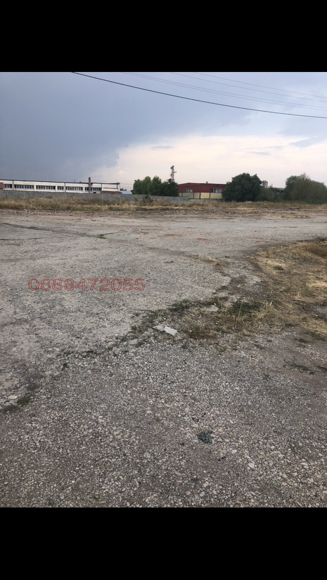 Дава под наем МЯСТО, с. Пролеша, област София област