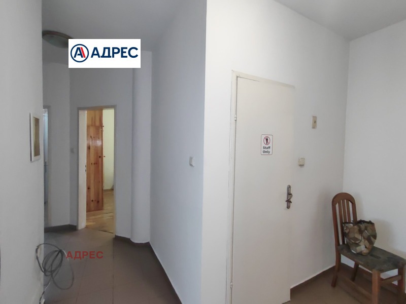 Te huur  2 slaapkamers Varna , ZjP Gara , 140 m² | 72382868 - afbeelding [10]