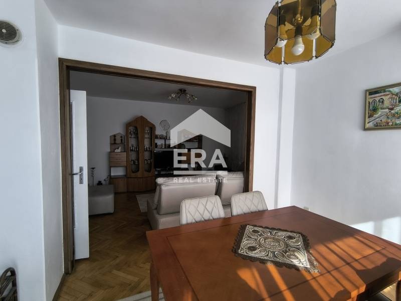 Дава под наем 3-СТАЕН, гр. Велико Търново, Колю Фичето, снимка 4 - Апартаменти - 52223601