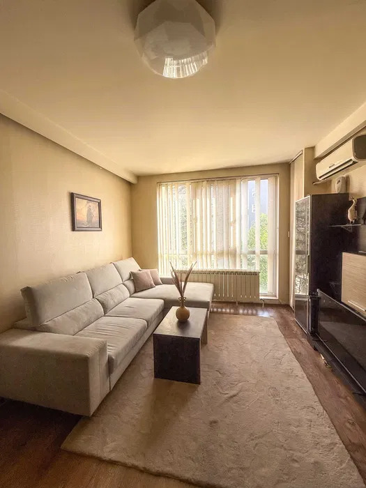 Издаје се  1 спаваћа соба Софија , Хладилника , 60 м2 | 93714645 - слика [2]