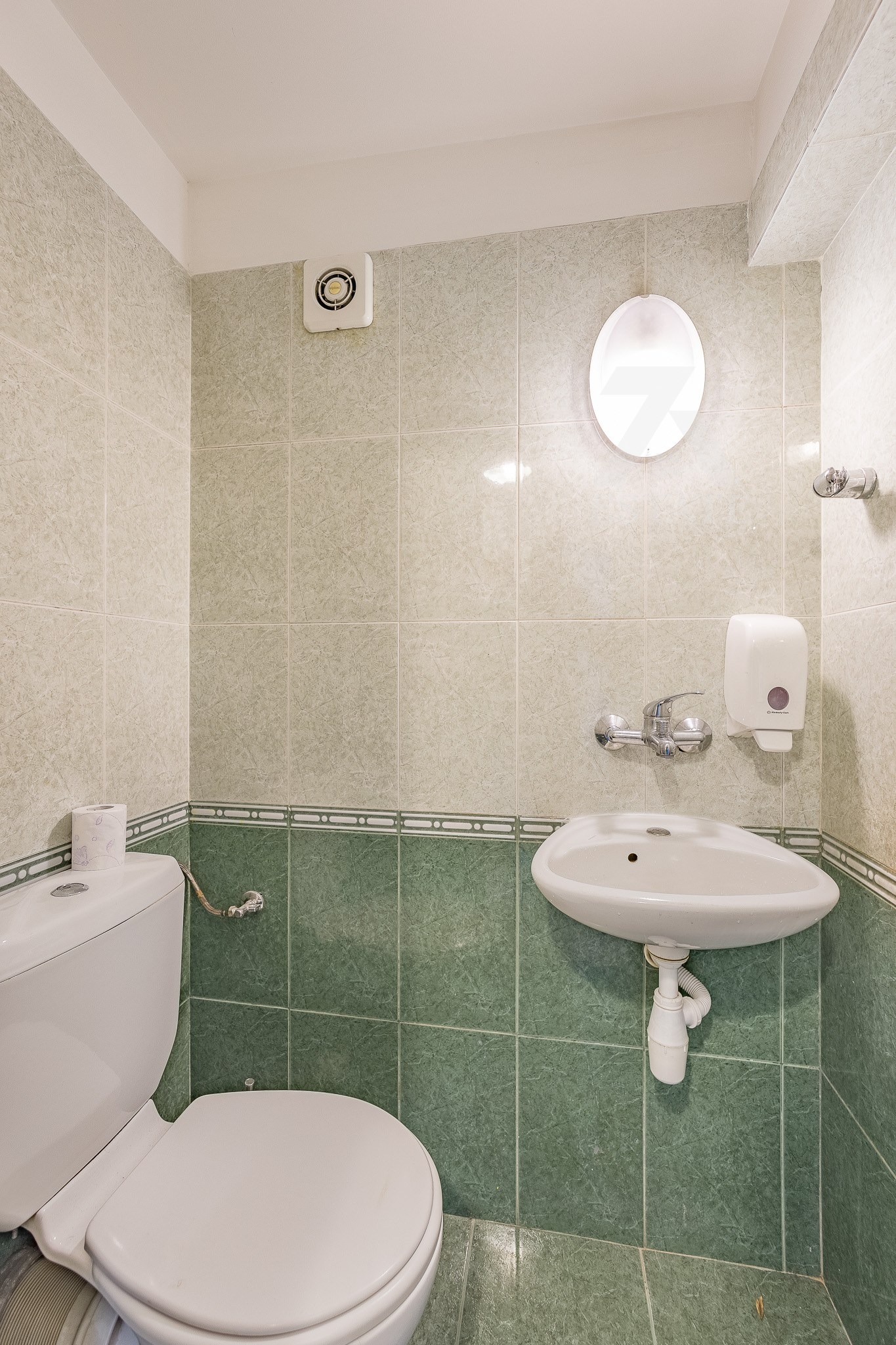 Дава под наем ОФИС, гр. София, Иван Вазов, снимка 9 - Офиси - 53806783