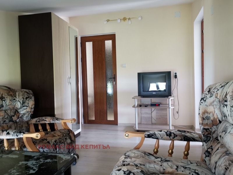 Дава под наем  Ателие, таван град Велико Търново , Зона Б , 30 кв.м | 32997229