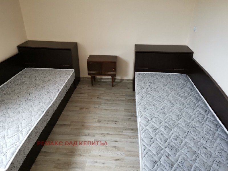 Дава под наем  Ателие, таван град Велико Търново , Зона Б , 30 кв.м | 32997229 - изображение [4]