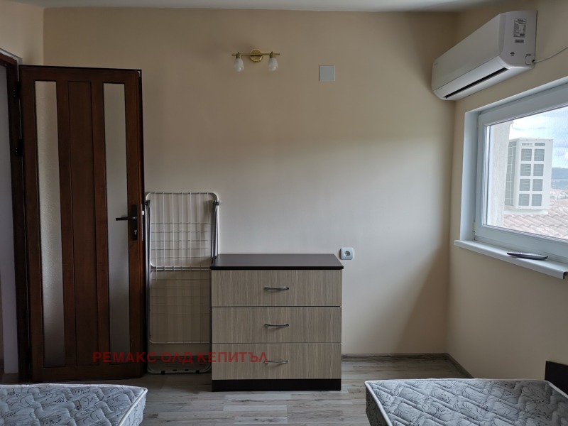 Дава под наем  Ателие, таван град Велико Търново , Зона Б , 30 кв.м | 32997229 - изображение [2]