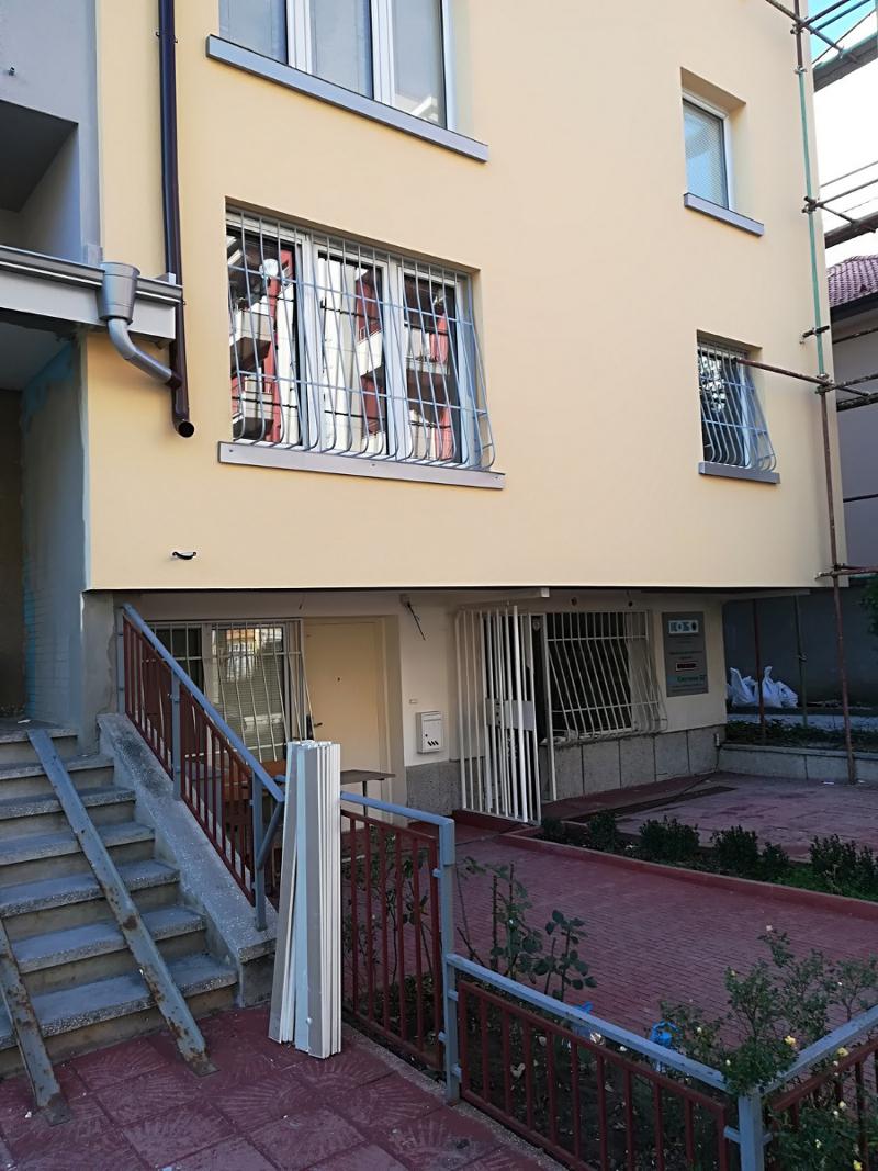 Дава под нем  3-стаен, град София, Гео Милев •  550 EUR • ID 48834239 — holmes.bg - [1] 