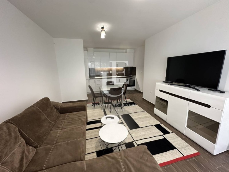 Дава под нем  3-стаен, град София, Център •  800 EUR • ID 89561450 — holmes.bg - [1] 