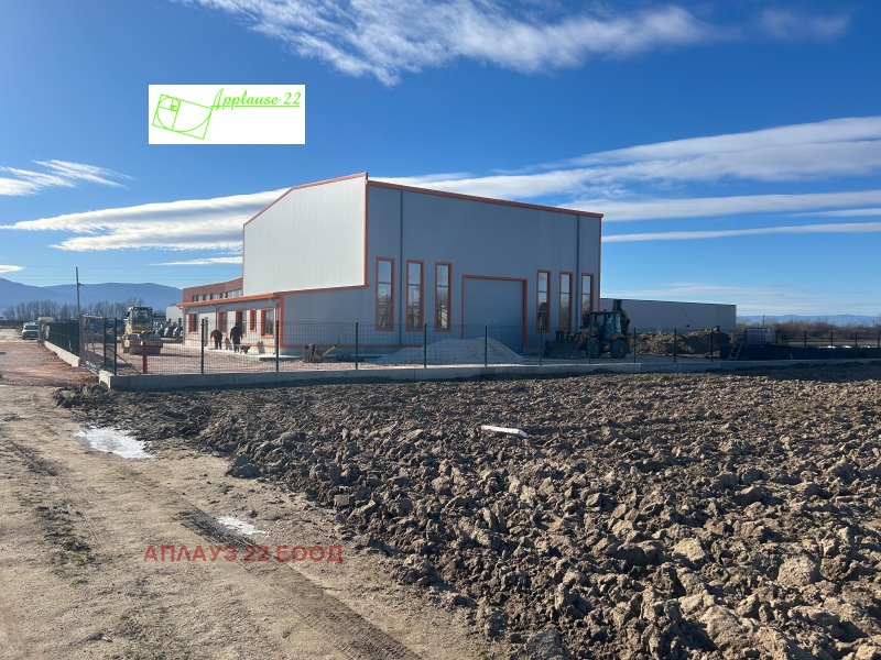 Дава под наем МЯСТО, гр. Пловдив, Голямоконарско шосе, снимка 3 - Парцели - 53242639