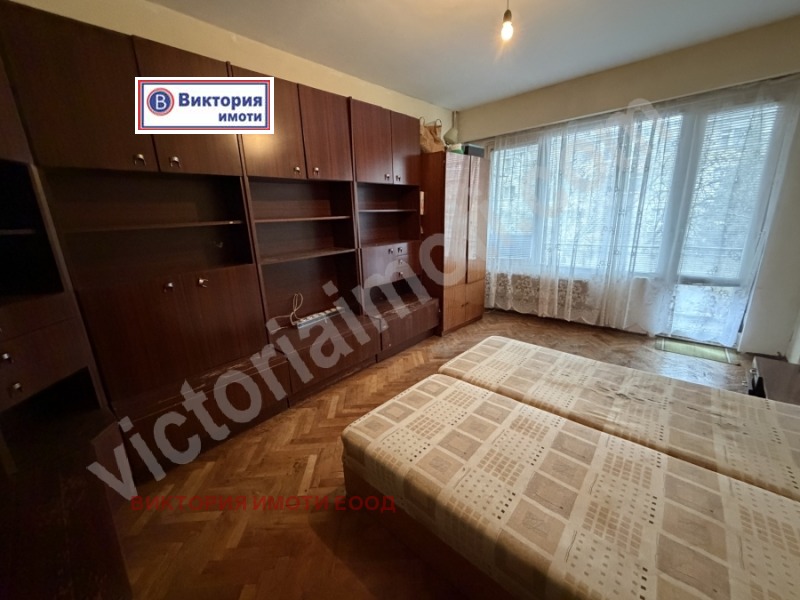 Дава под наем 3-СТАЕН, гр. Велико Търново, Център, снимка 2 - Апартаменти - 52397935