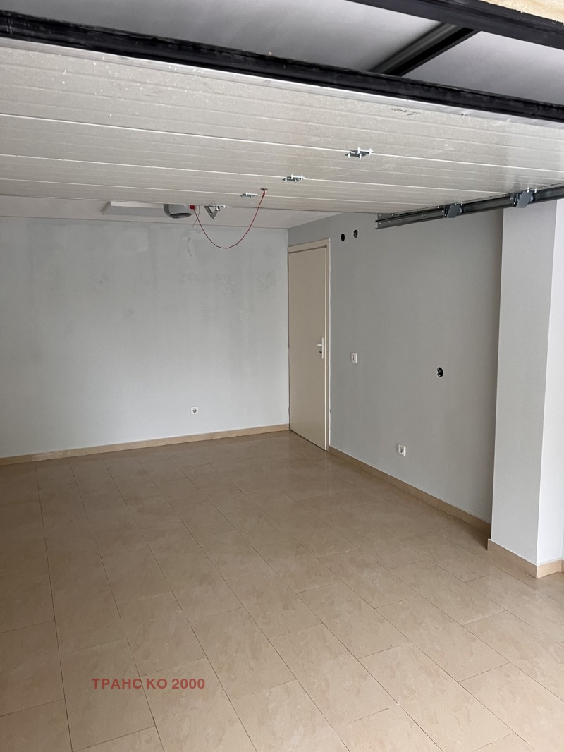 En renta  Cochera Sofia , Dianabad , 25 metros cuadrados | 88105050 - imagen [2]