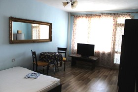 Studio Sveta Troica, Sofia