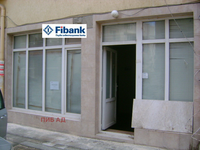 Под наем МАГАЗИН, град Пловдив, Капана • 1900 лв. / 971.45 € • 32250133 1